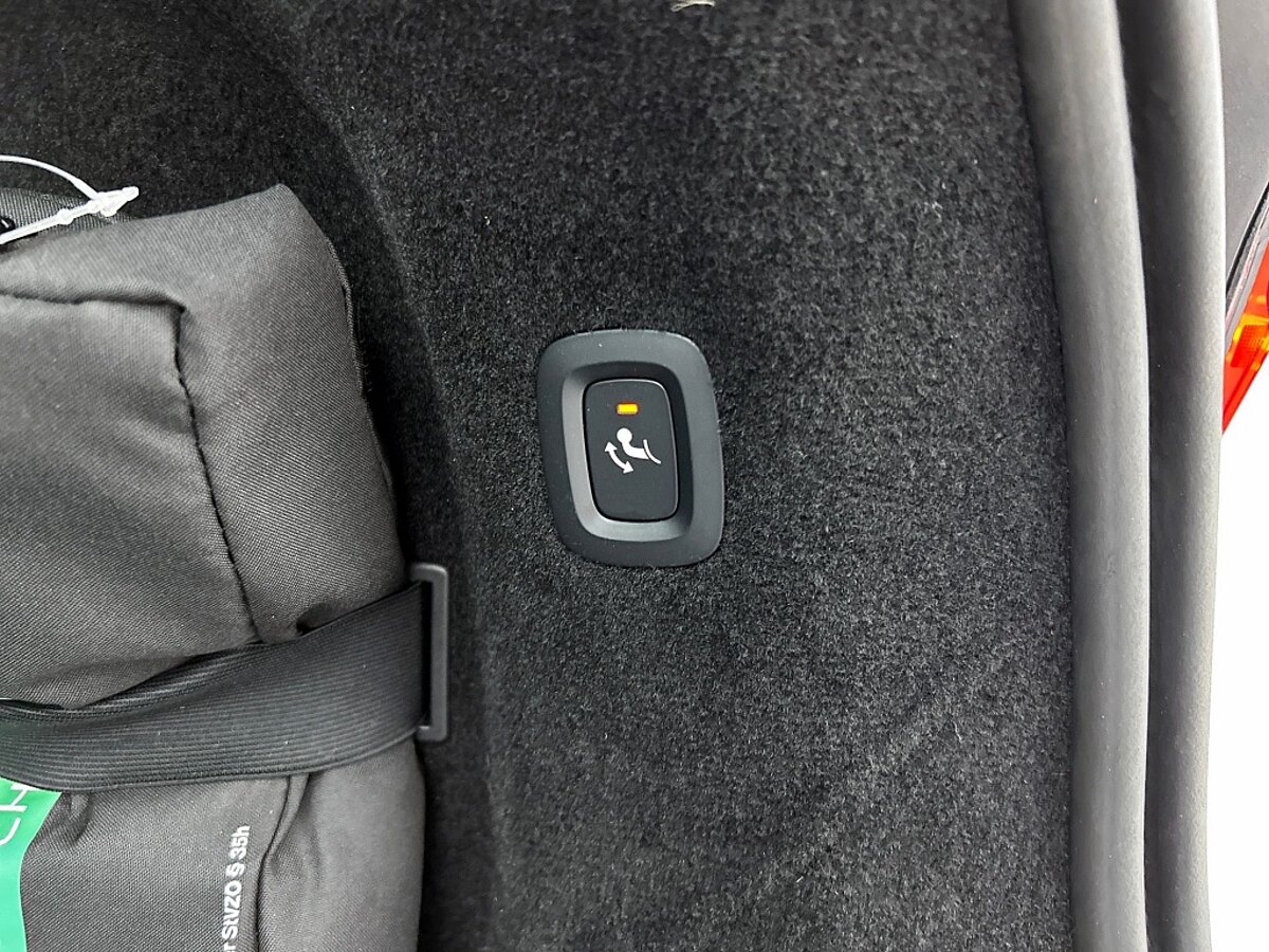 46918434 volvo v90 2 0 t6 awd ultra dark 9 02