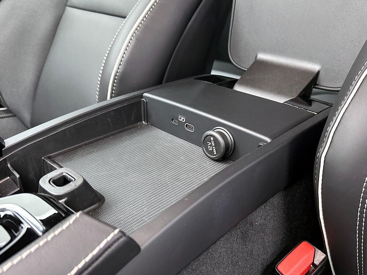 47443724 volvo v60 2 0 t6 plus dark trekhaak sport leder 360 blis pilot 47