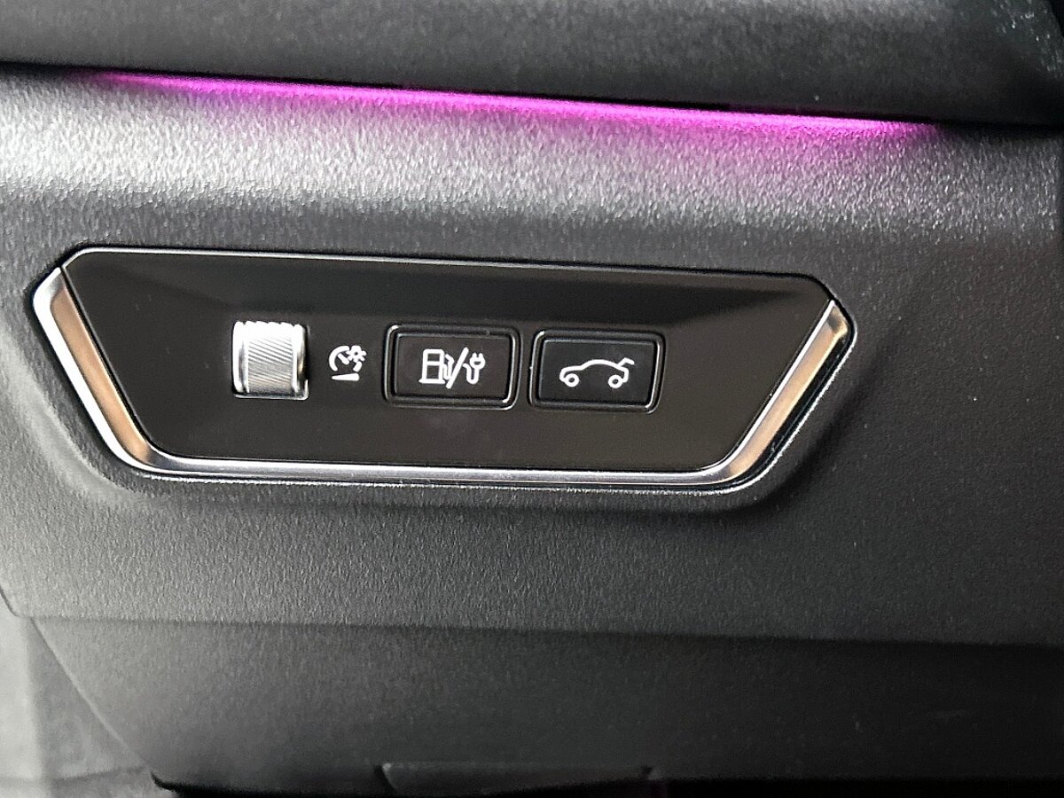 49107908 lynk co 01 1 5 lederen bekleding zwarte velgen 12 maanden garantie 24