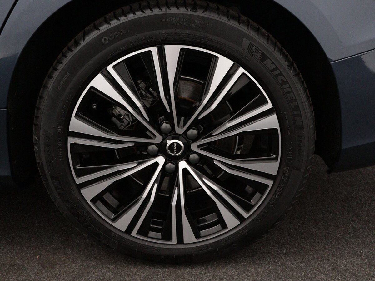 43882075 volvo v60 2 0 b4 plus bright panorama dak leder 360ao camera h k 60