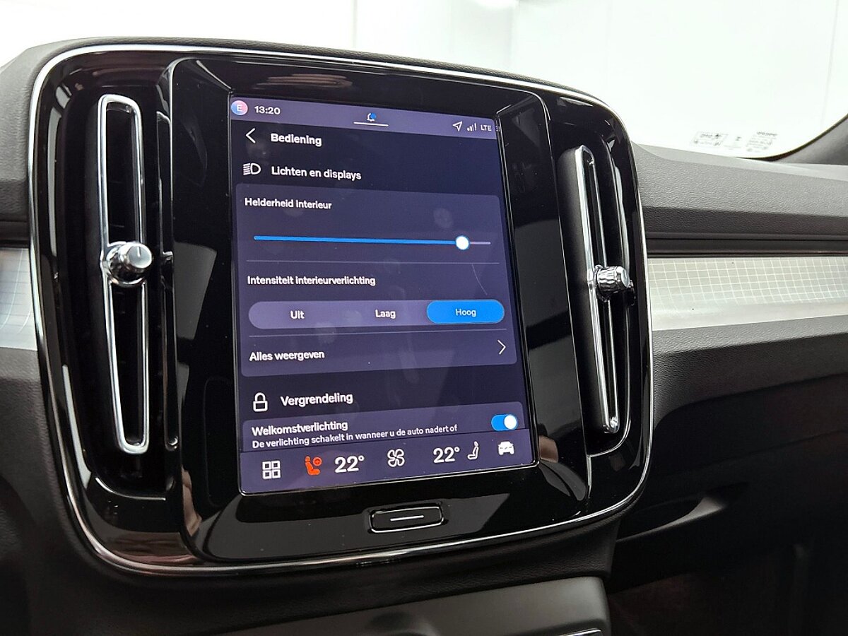 46844168 volvo xc40 2 0 b4 plus black edition ee5cda