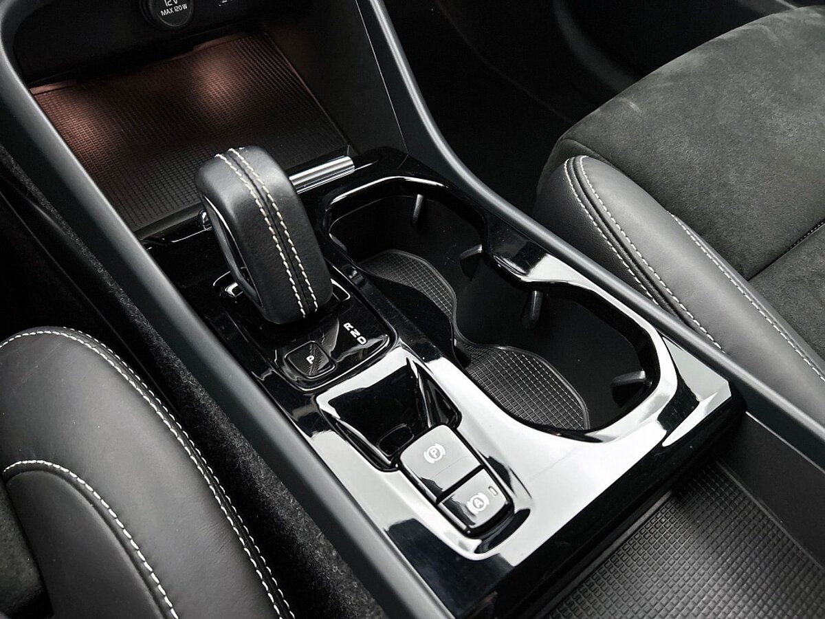 48055238 volvo xc40 1 5 t5 recharge r design 360ao camera bliss 26