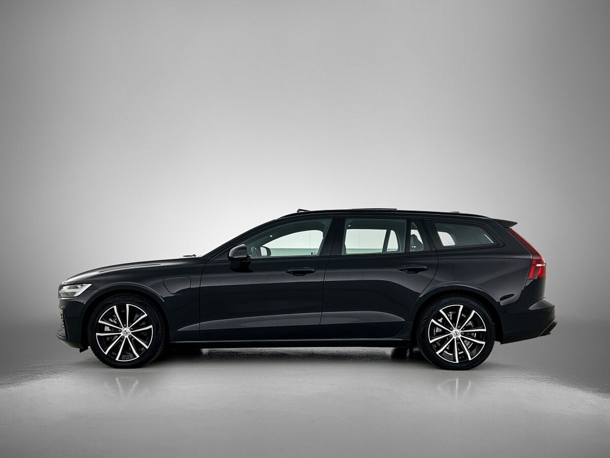 49041811 volvo v60 2 0 t6 awd plus dark panorama dak trekhaak 2 01