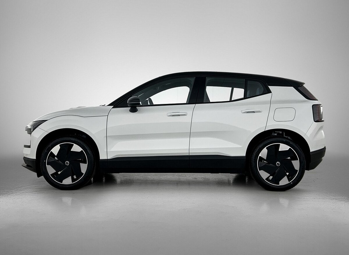 49433396 volvo ex30 plus extended range nieuw voorraad climate pack camera 2 01