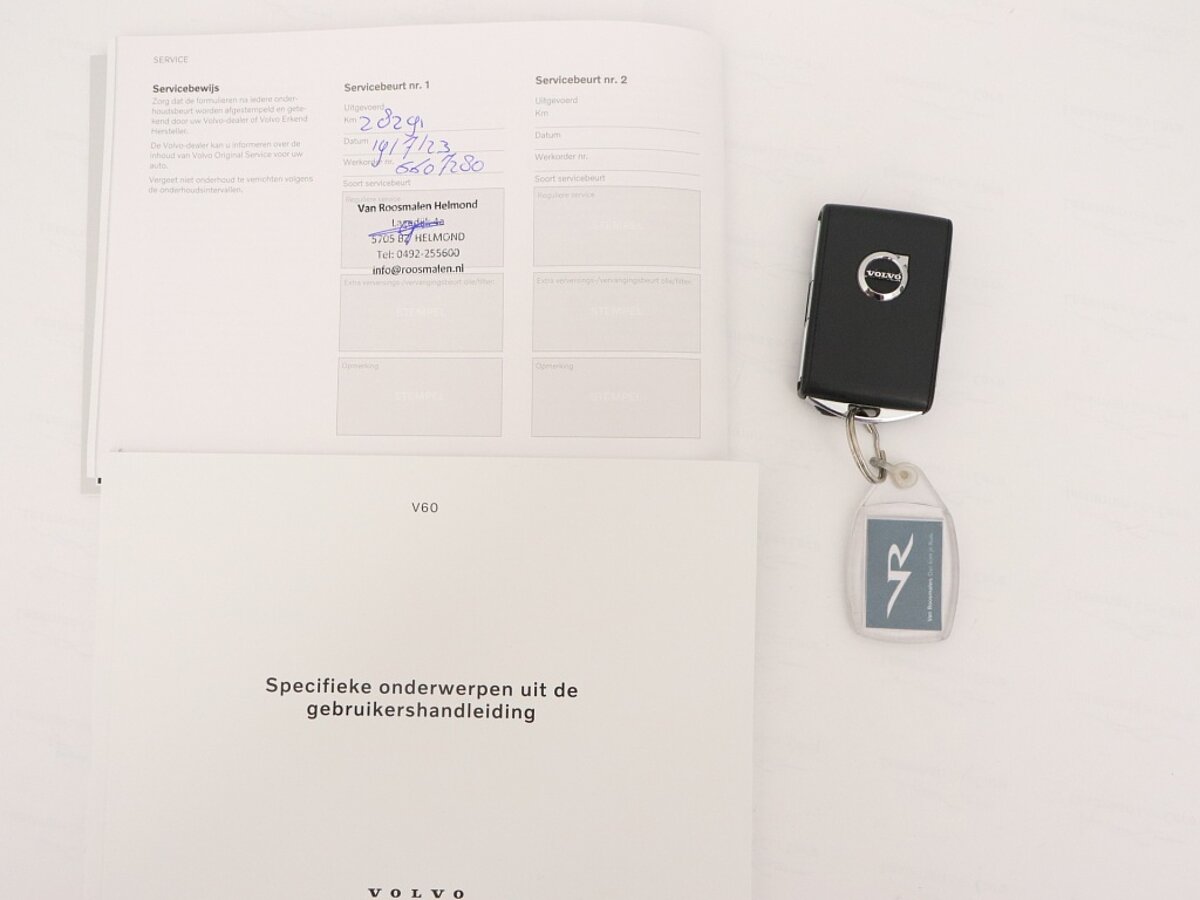 35173088 volvo v60 2 0 b4 plus dark 25