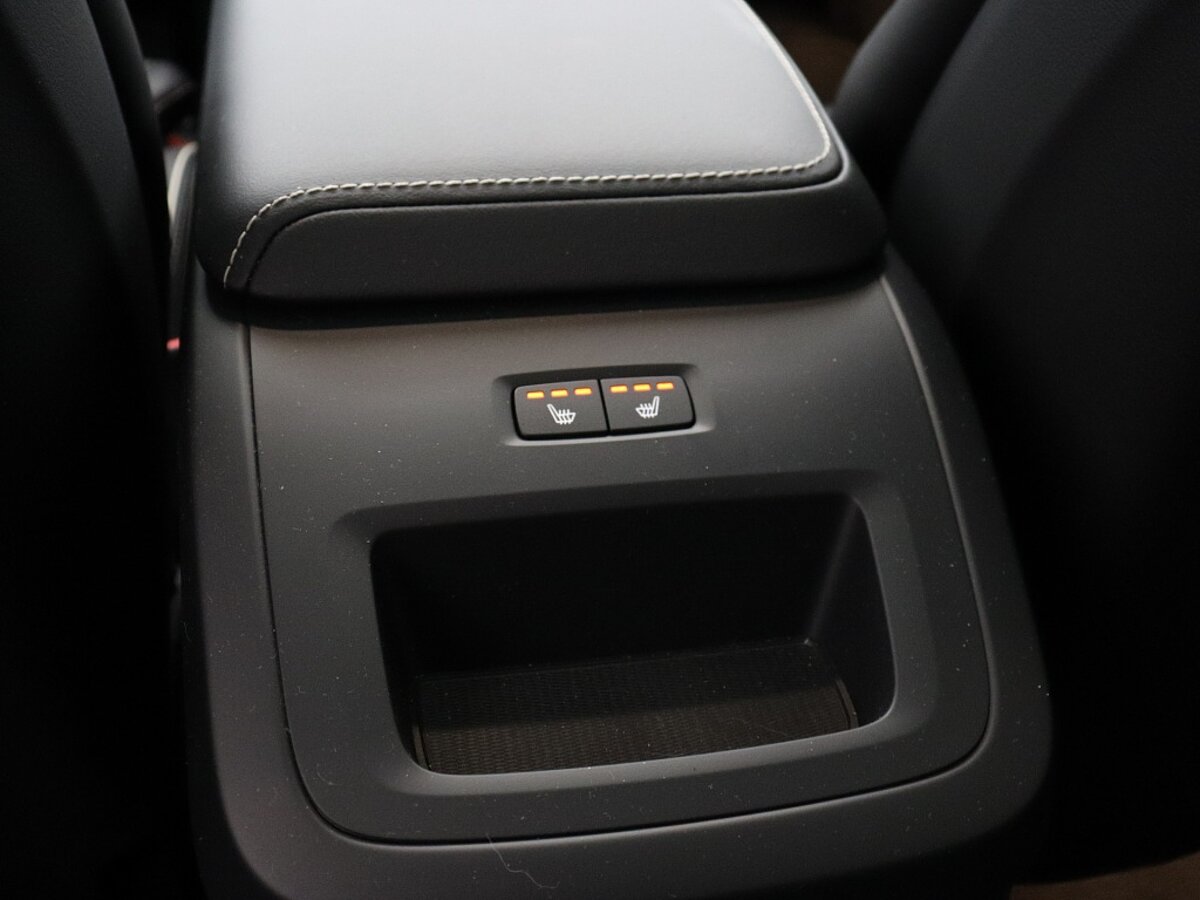 39906983 volvo xc60 2 0 t6 awd ultra dark panorama dak sportinterieur 6fe5f7