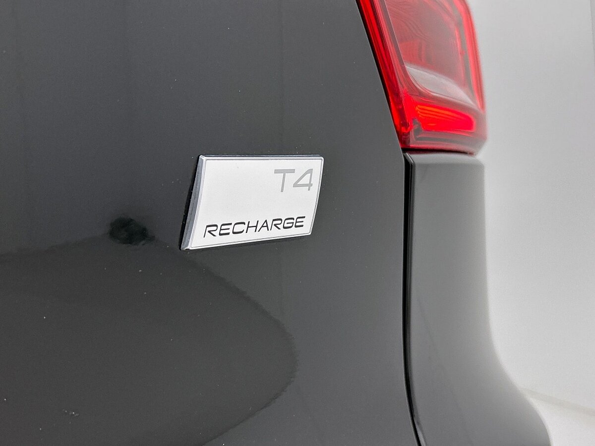 46060550 volvo xc40 1 5 t4 plus dark 59