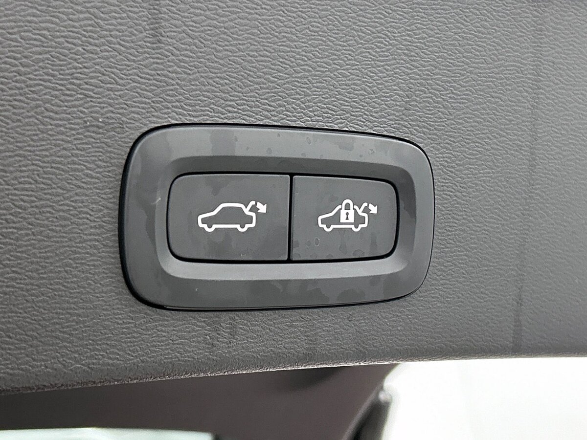 46502610 volvo xc40 xc40 b4 plus black edition panoramadak nubuck bekleding 05