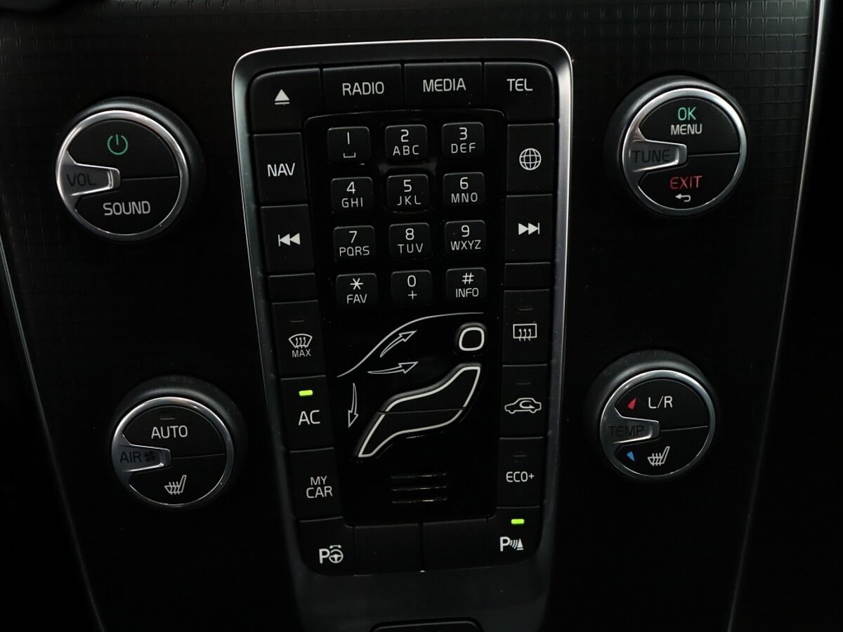 36007765 volvo v40 1 5 t3 polar sport panoramadak navigatie pdc 55