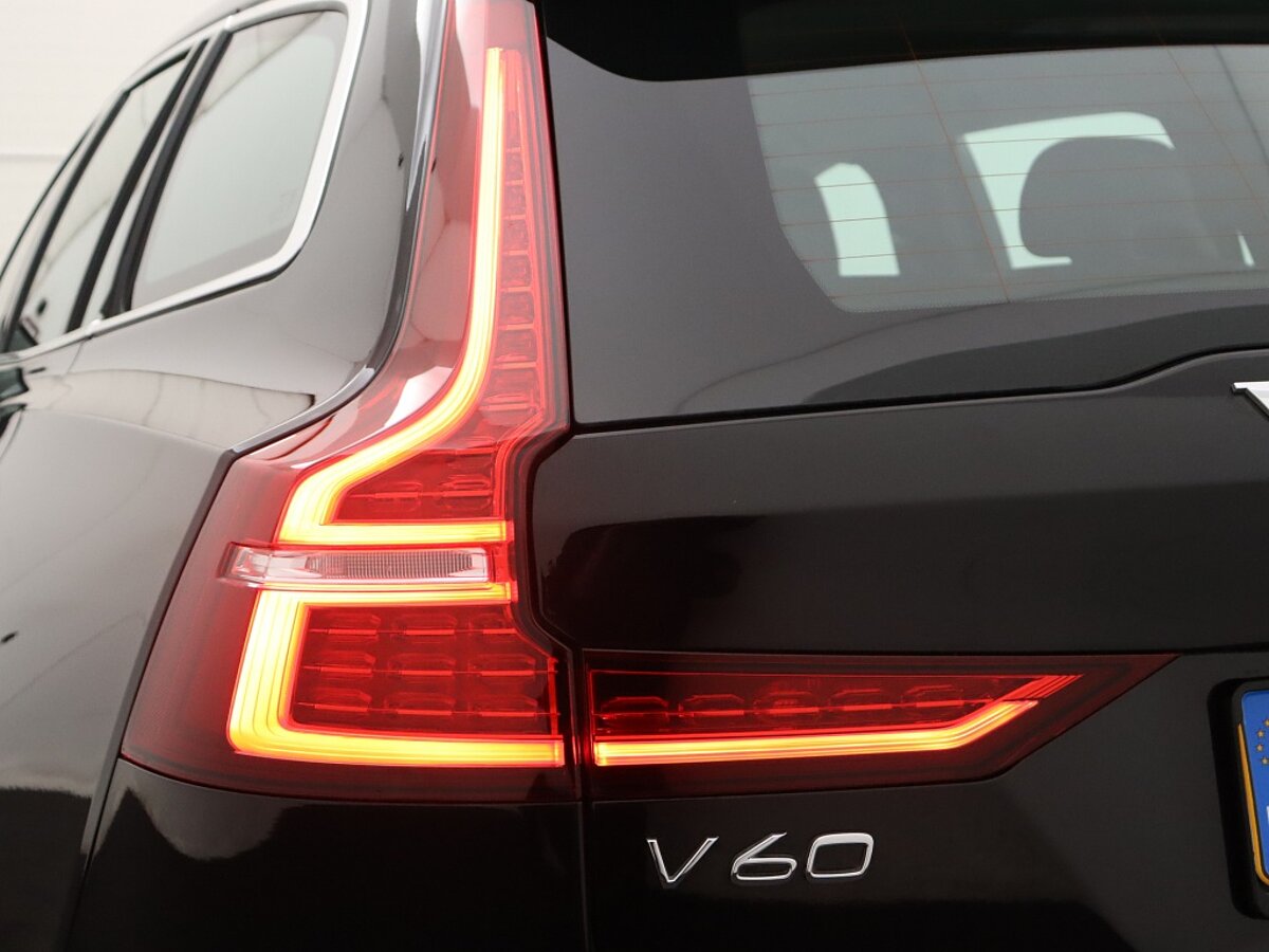 36041755 volvo v60 2 0 b4 plus bright 043055