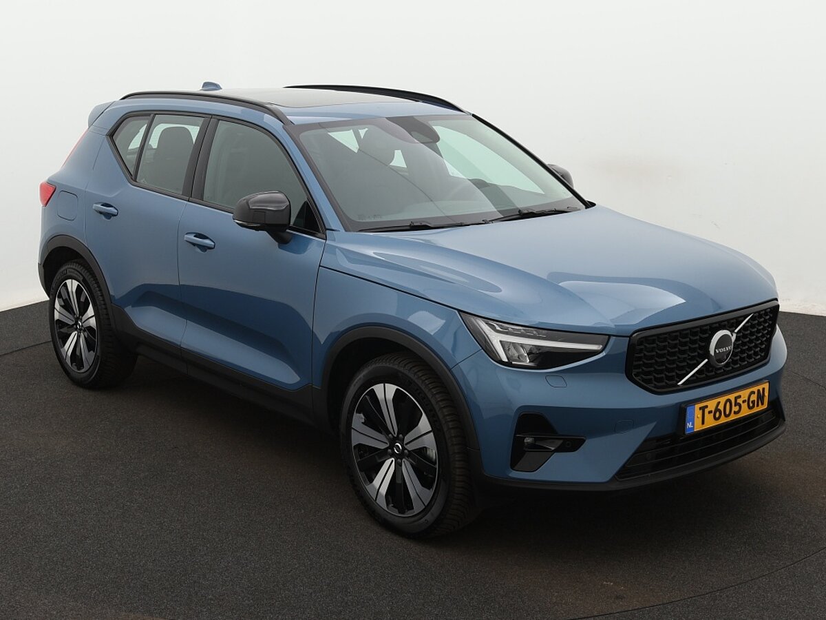 36079819 volvo xc40 1 5 t5 recharge ultimate bright 8 02