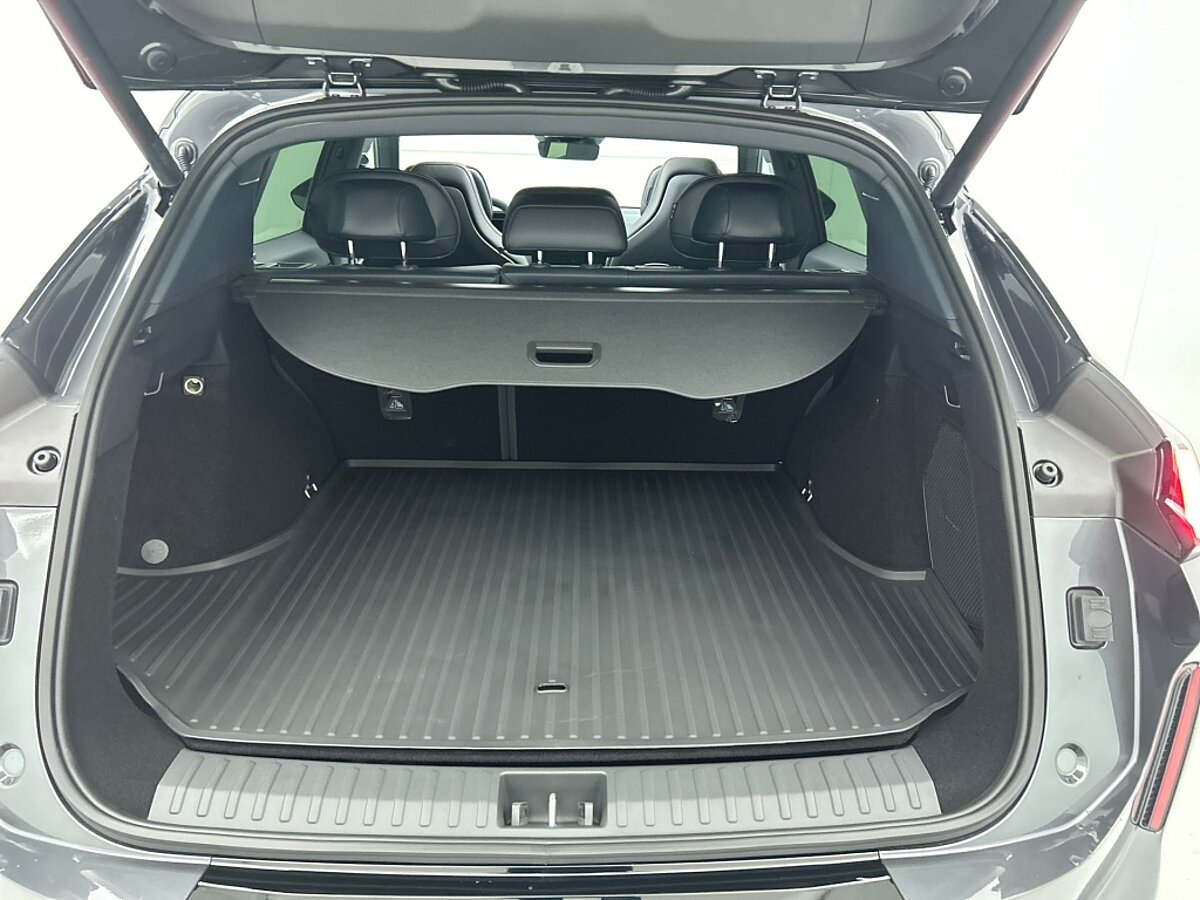 46691496 lynk co 08 more 345 pk 200km phev full option dealer demo 8