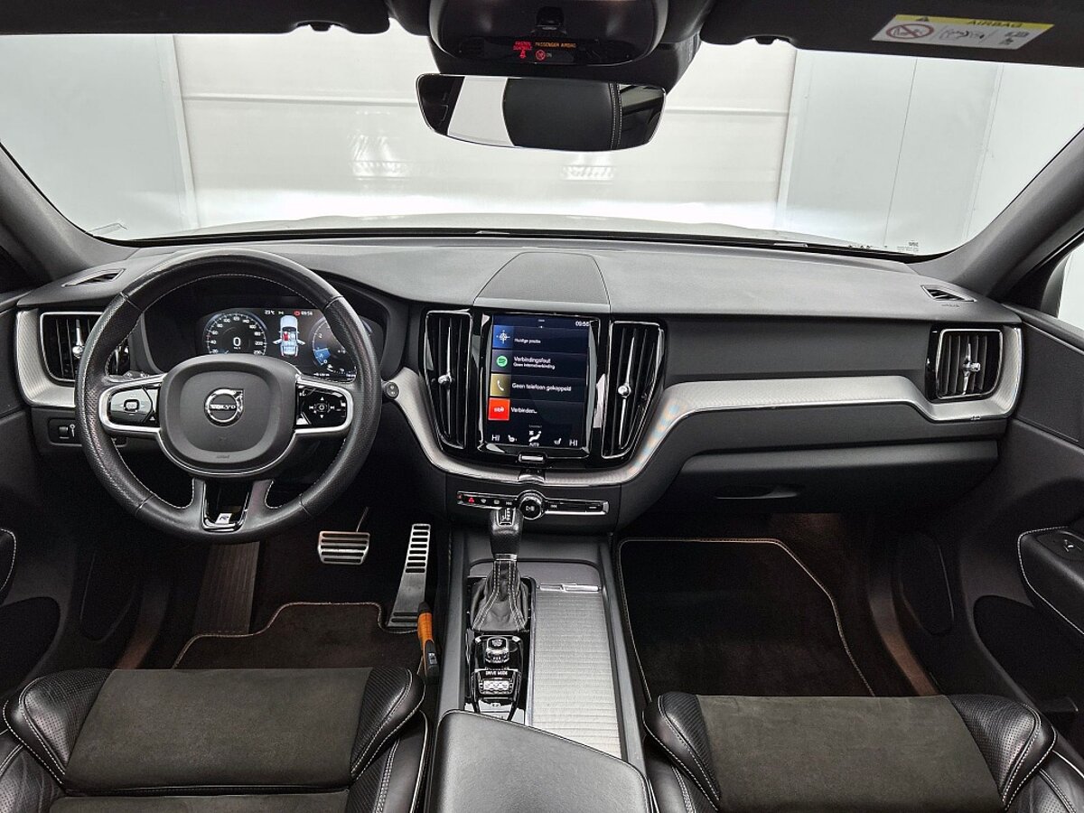 47013591 volvo xc60 2 0 t5 awd r design ac80e3
