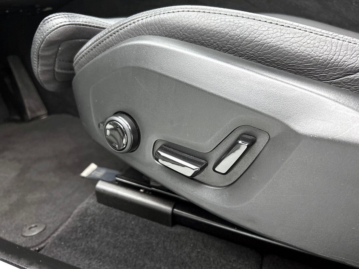 47507698 volvo xc60 t6 recharge awd ultimate dark bowers wilkins luchtvering 64