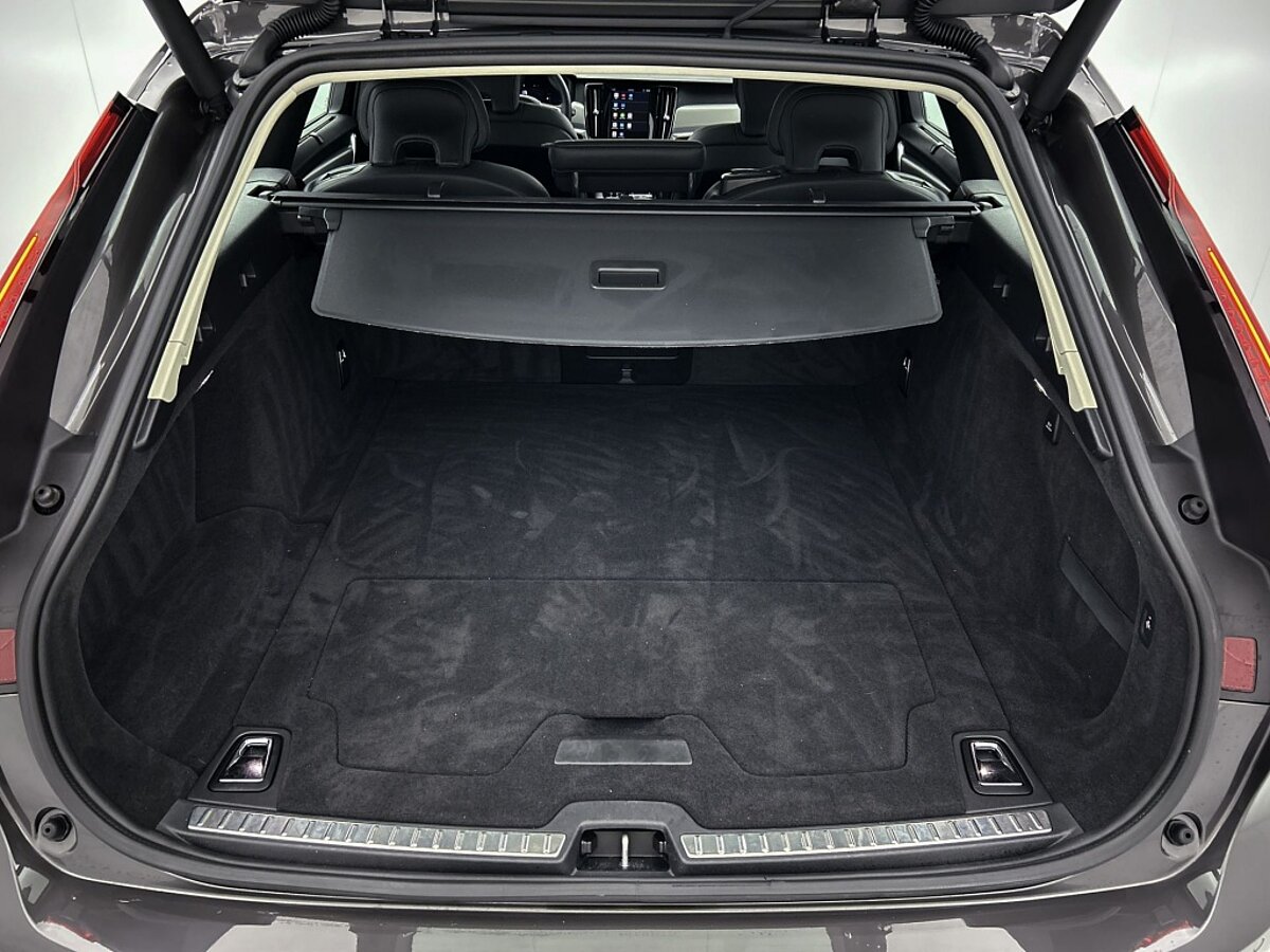 44659434 volvo v90 2 0 t6 awd ultra dark 31