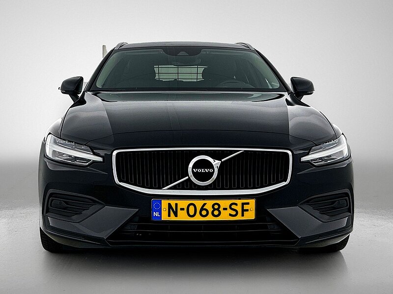 46919499 volvo v60 2 0 b4 momentum business 6 03