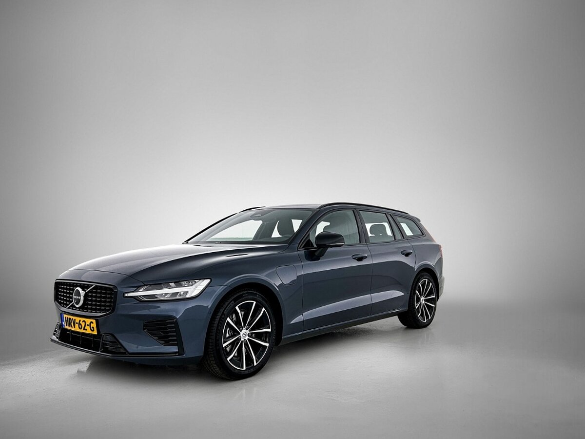 49424575 volvo v60 2 0 t6 plus dark trekhaak sport leder 360 blis pilot 1 02