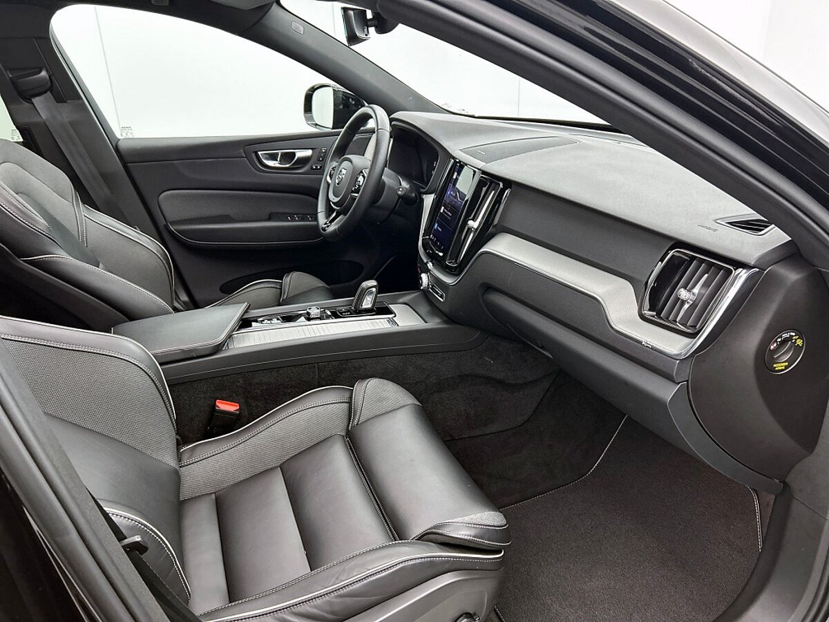 46674871 volvo xc60 t6 awd plus dark panoramadak 21 velgen 360 camera a4e356