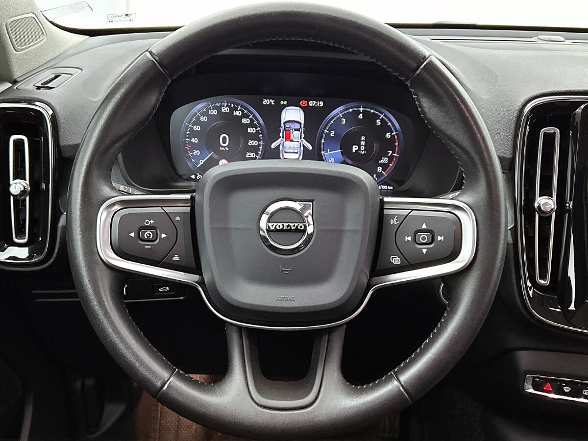 46742333 volvo xc40 1 5 t3 momentum pro 88