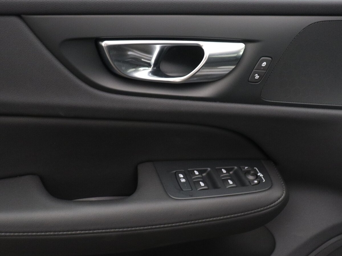 47627276 volvo v60 2 0 t6 awd core driver assist getint glas 06