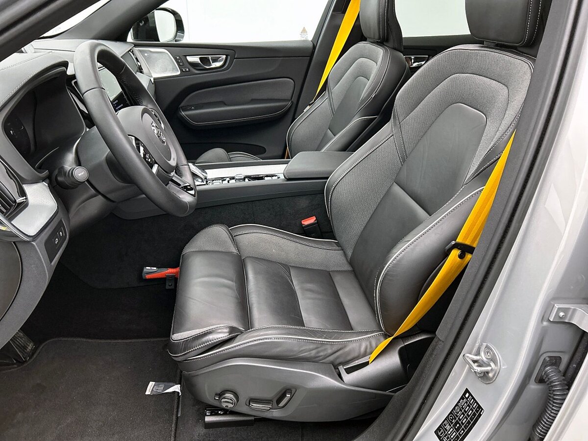 47941513 volvo xc60 2 0 t8 awd polestar b30f78