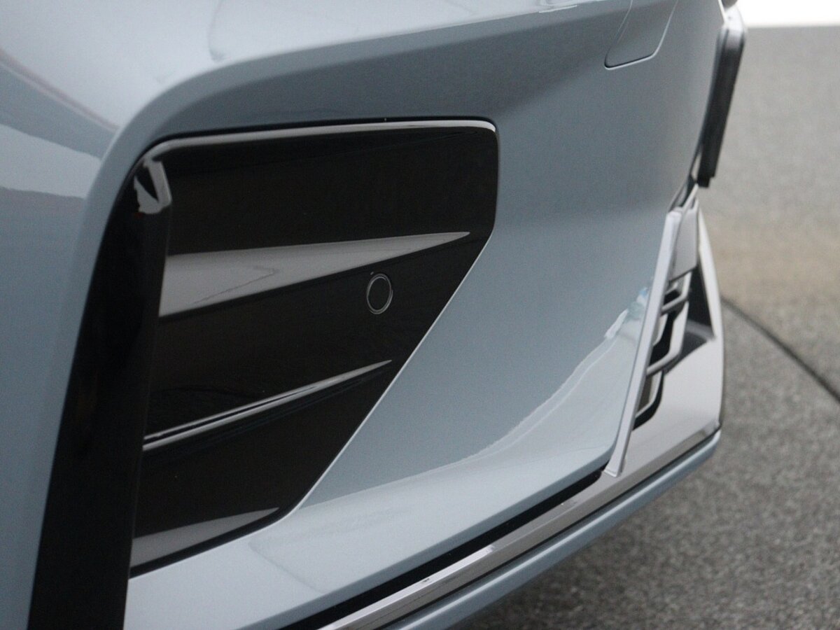 43755968 volvo v60 2 0 b3 plus dark sportstoelen zwarte hemel camera 4cef21