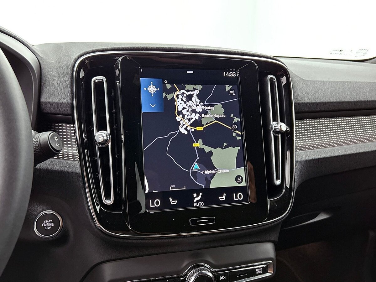 46060545 volvo xc40 1 5 t4 recharge r design 64