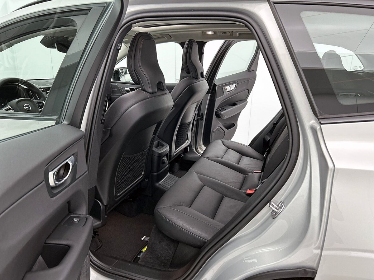 46763364 volvo xc60 2 0 t6 ultimate dark panorama dak 360 camera trekhaak 90