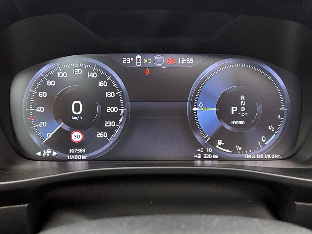 46877628 volvo xc40 1 5 t5 rech r design panorama dak harman kardon 9