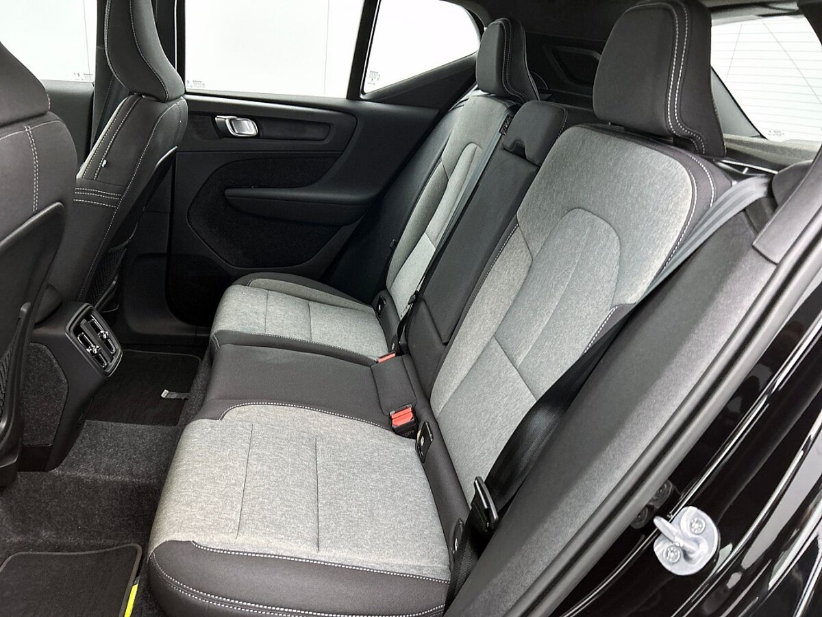 47270753 volvo xc40 2 0 b4 plus dark automaat trekhaak harman kardon 28