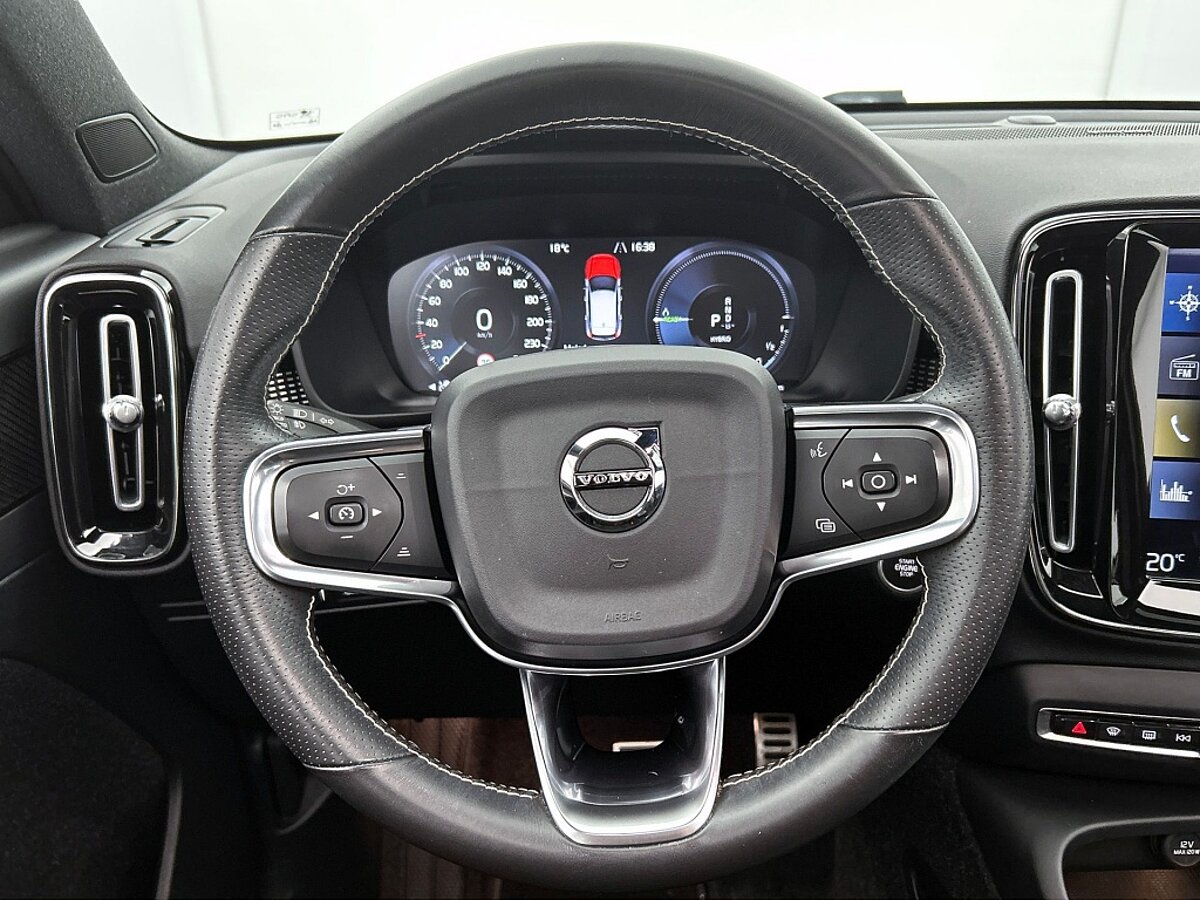 48084423 volvo xc40 1 5 t5 recharge r design 61