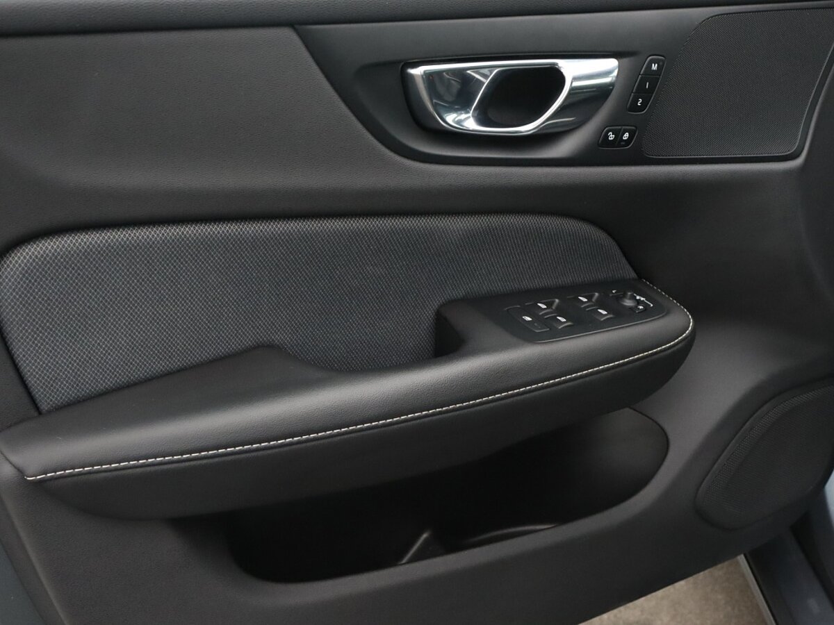 34934681 volvo v60 2 0 t4 r design a3b12d