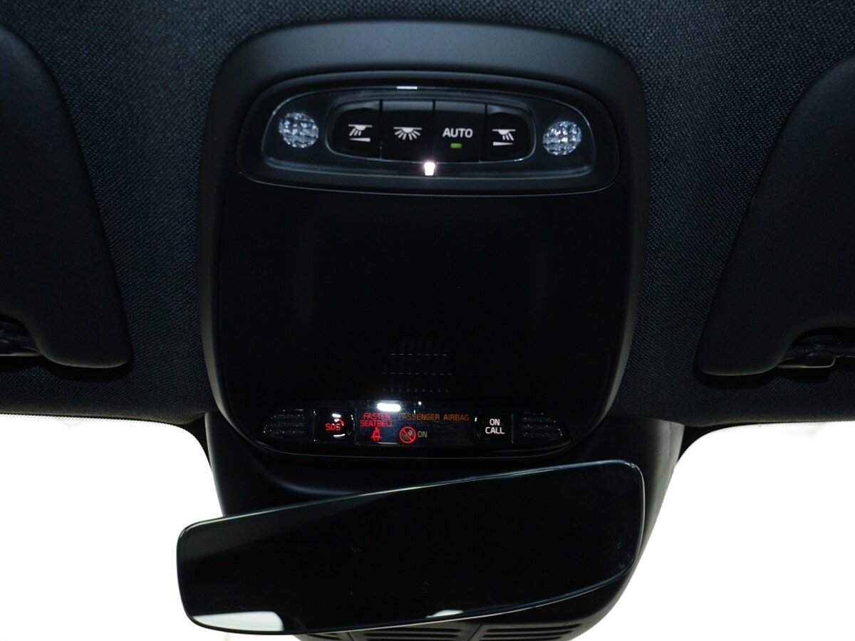 43882038 volvo xc40 1 5 t4 plus dark 56