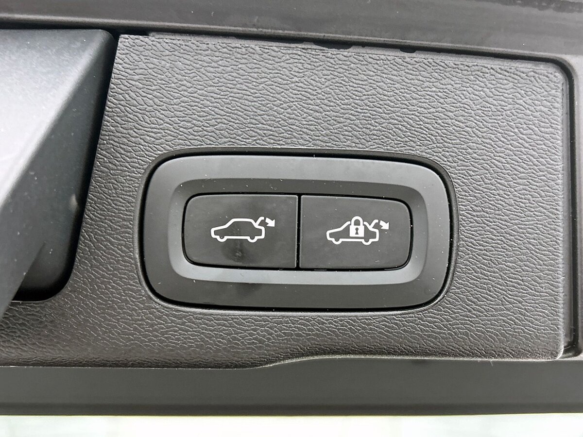 45497108 volvo xc60 2 0 t6 awd ultimate dark 360a camera bowers wilkins luch 76