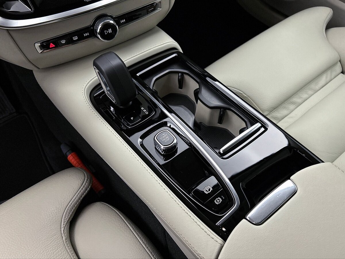 47390118 volvo v60 2 0 t6 awd plus dark trekhaak harman kardon 360 graden cam 07