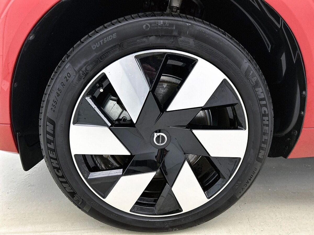 47588242 volvo xc60 2 0 t6 plug in hybrid awd ultimate dark 360 camera adative 93