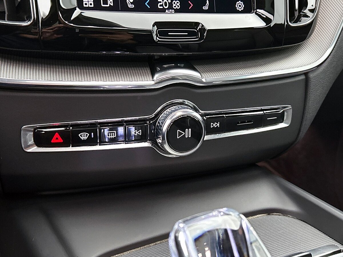 48340442 volvo xc60 2 0 t6 plug in hybrid awd ultimate dark luchtvering trekhaak 53