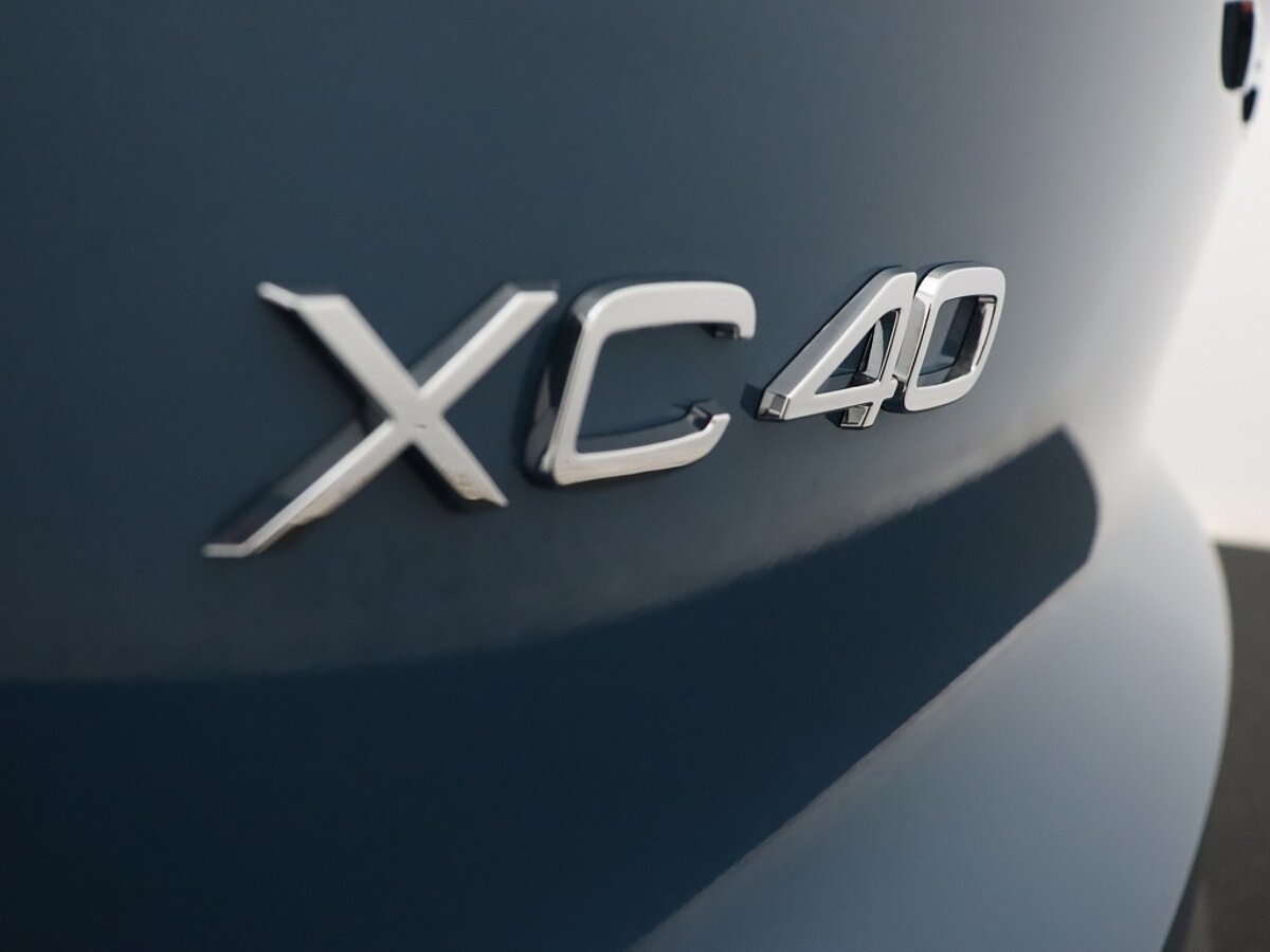 35531406 volvo xc40 1 5 t5 recharge ultimate dark 94e91c
