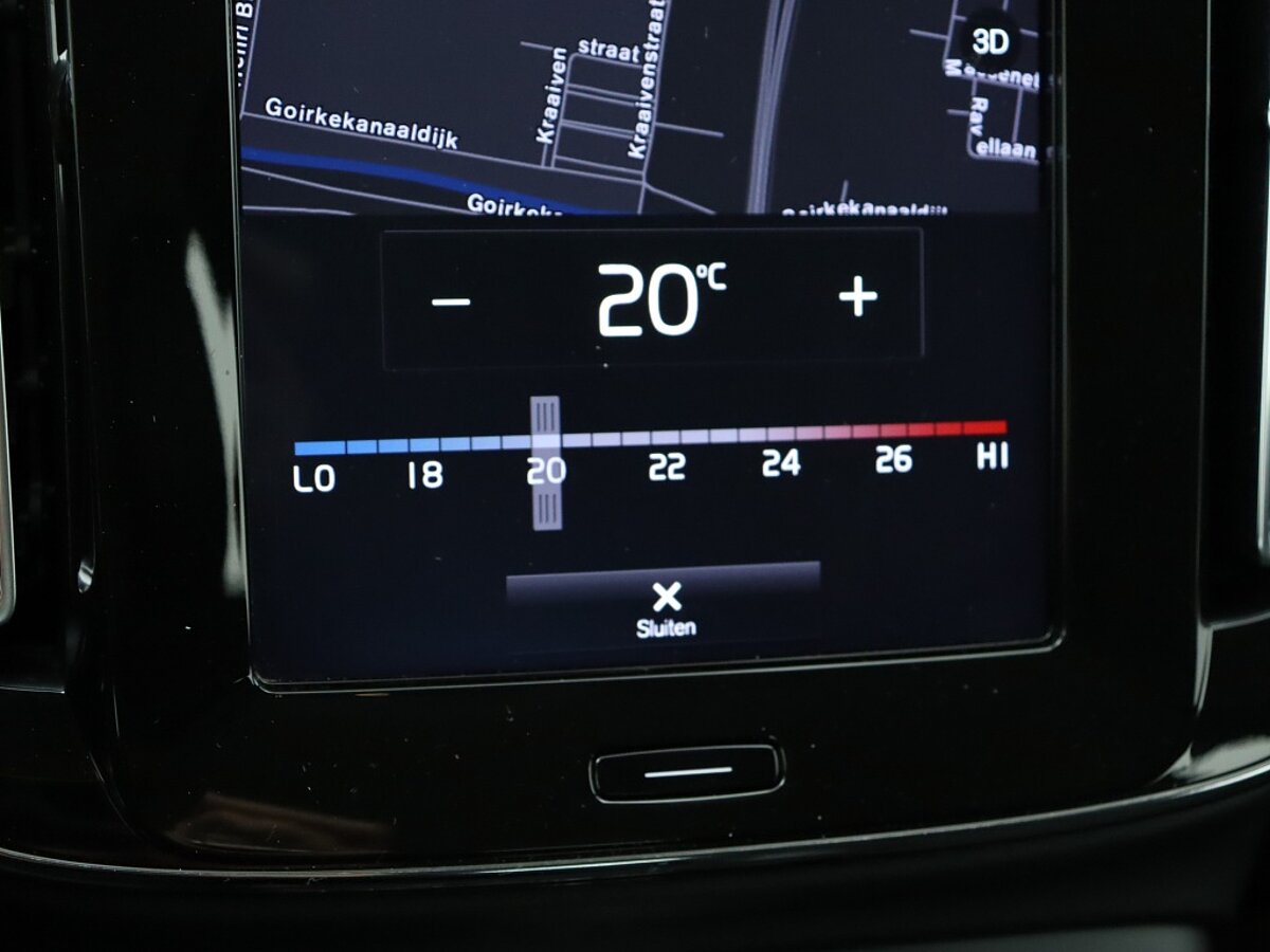 35824529 volvo xc40 2 0 t4 momentum pro 42