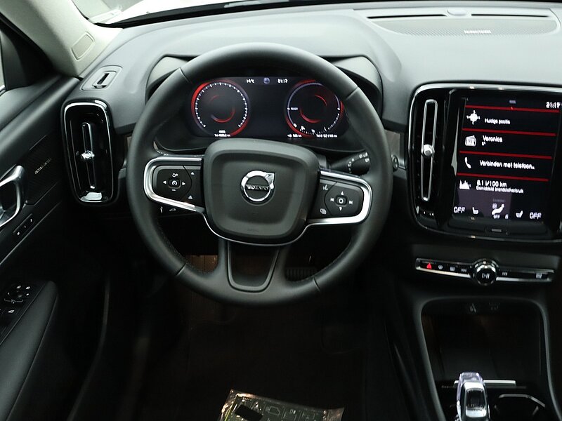 36079808 volvo xc40 1 5 t5 recharge ultimate bright 6 05