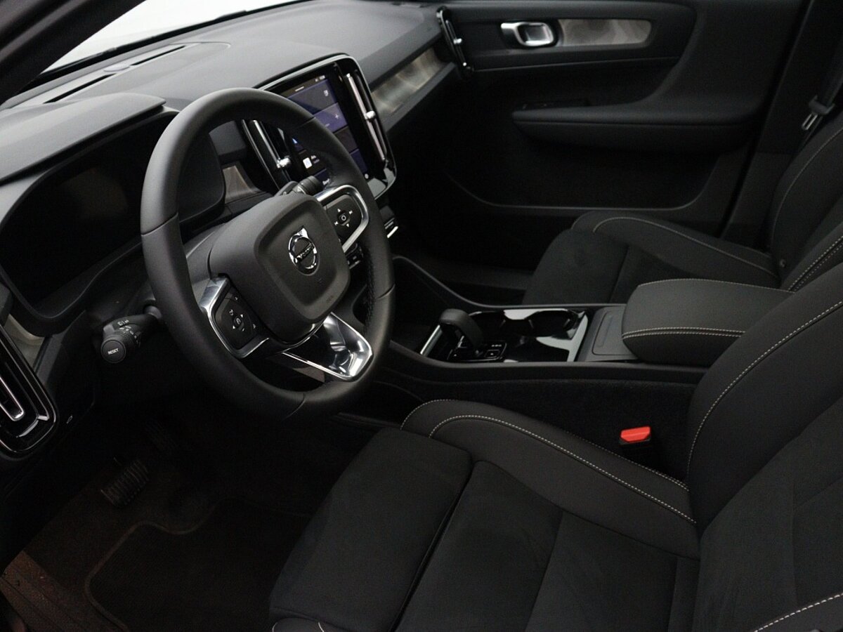 41742567 volvo c40 extended plus 82 kwh 7 22