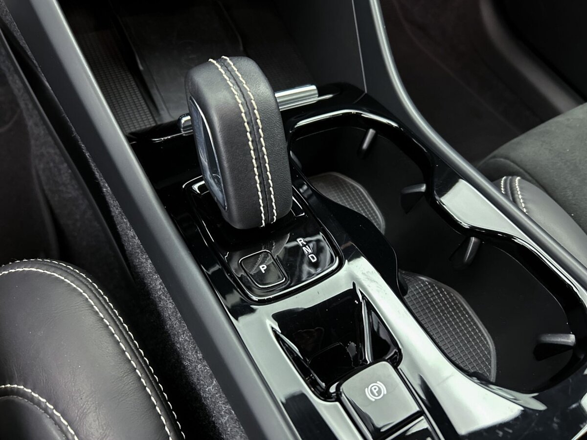 44319570 volvo xc40 t4 recharge r design 20 camera leder nubuck 42cff3
