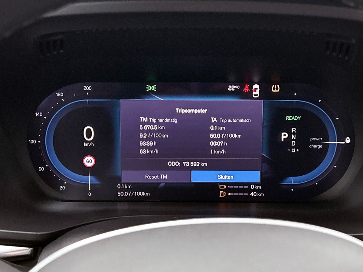 45917995 volvo xc60 2 0 t6 awd r design harman kardon head up display trekhaak 01