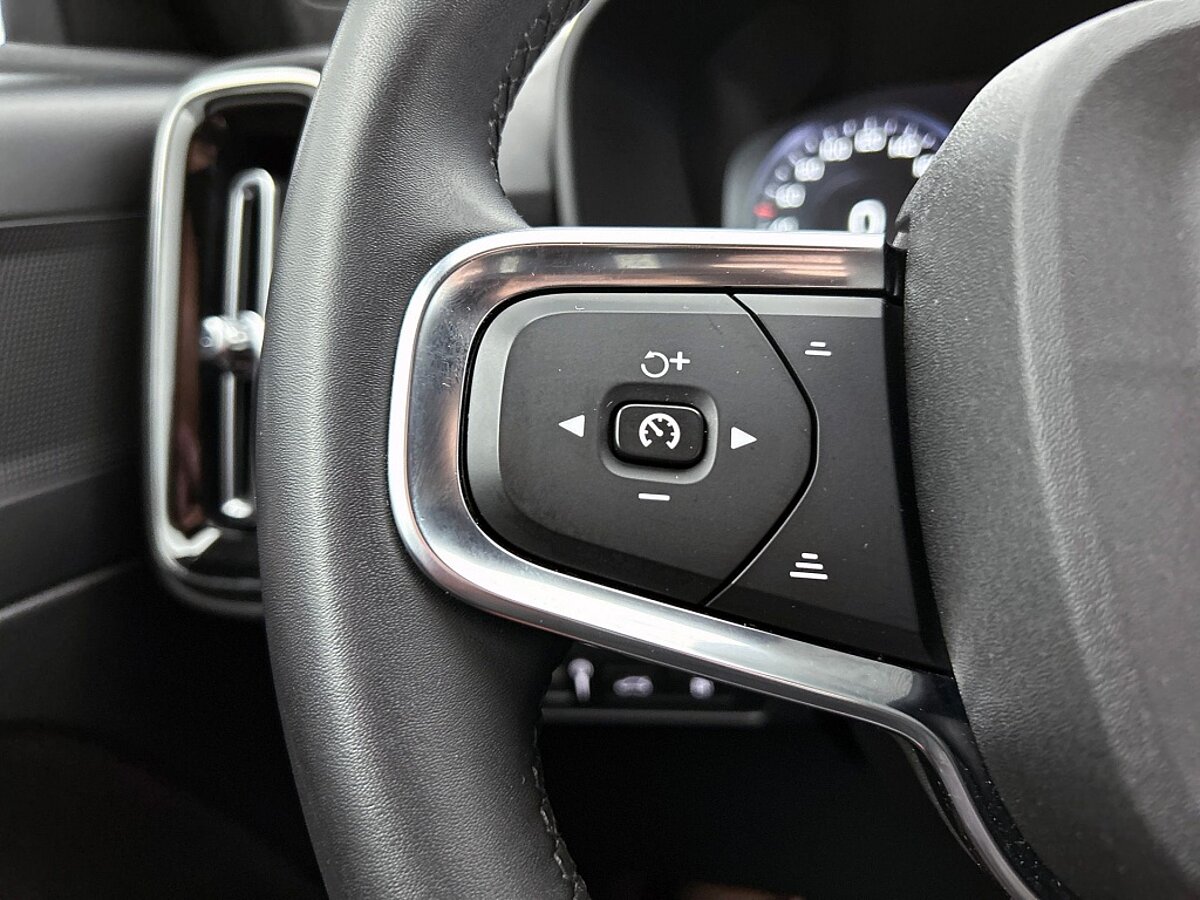 45929132 volvo xc40 1 5 t5 plus dark 07