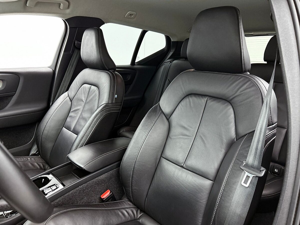 46763552 volvo xc40 1 5 t4 inscription 20 inch leder camera 42