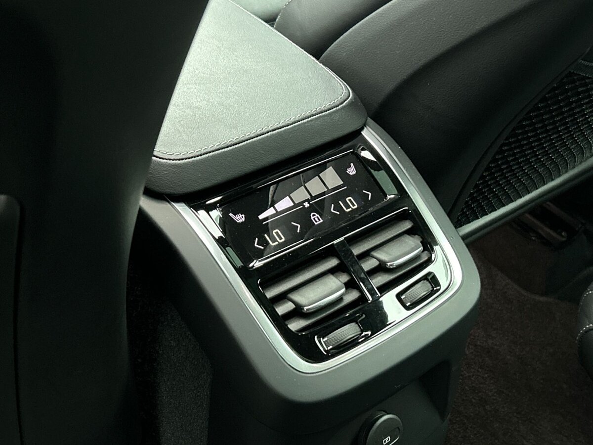 47683672 volvo xc90 2 0 t8 awd ultimate dark trekhaak luchtvering 360 graden c 60