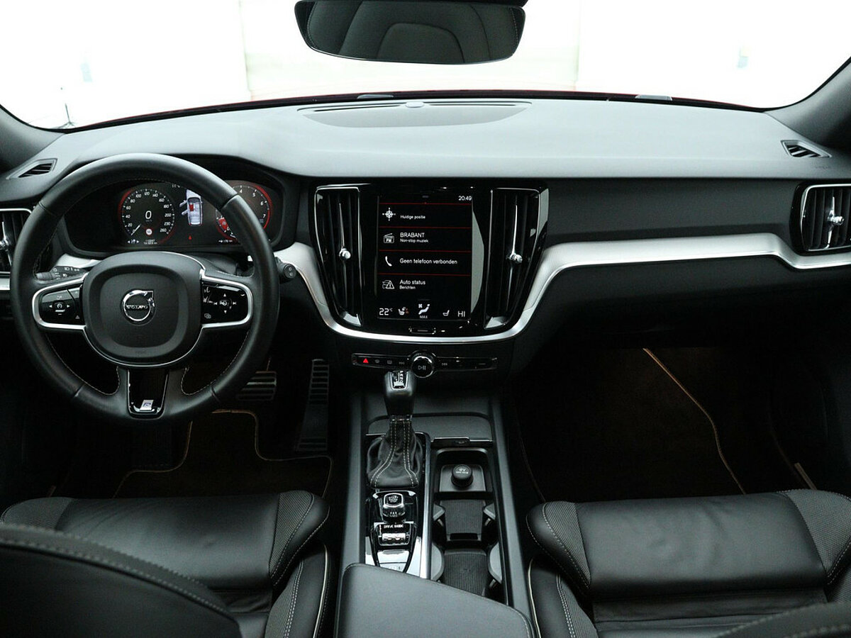 34202853 volvo v60 2 0 t5 r design 6 02