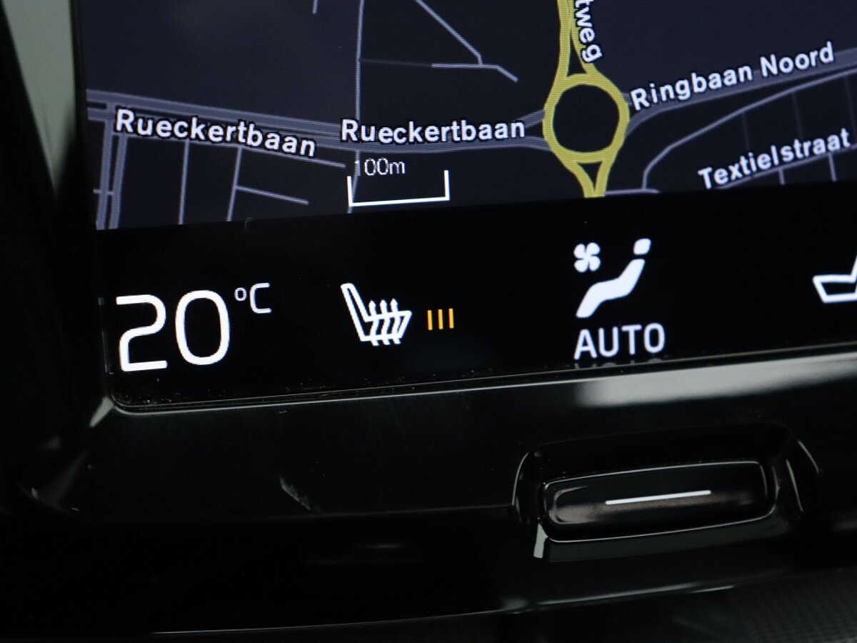 35352215 volvo xc60 2 0 t8 te awd r design 29