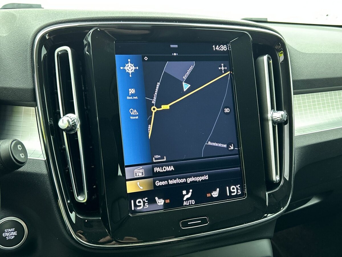 44458767 volvo xc40 1 5 t4 recharge r design expression trekhaak 72