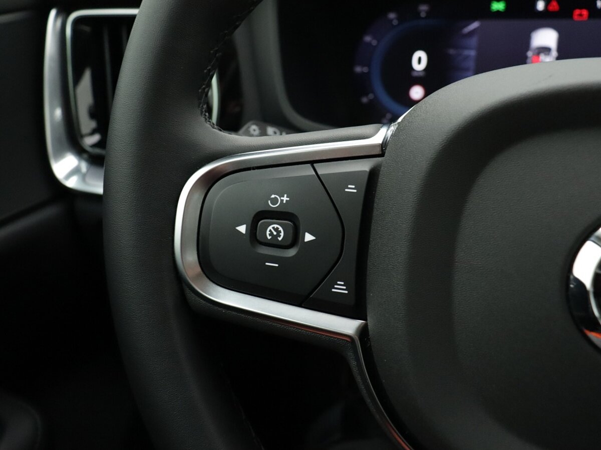44878645 volvo v60 2 0 b3 essential edition 18 velgen adaptive cruise bliss 81
